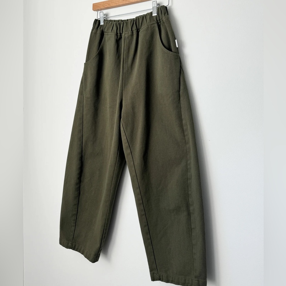 Le Bonne Shoppe Arc Pants in Olive